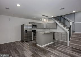featured image of 4616 Curtis Ave #B