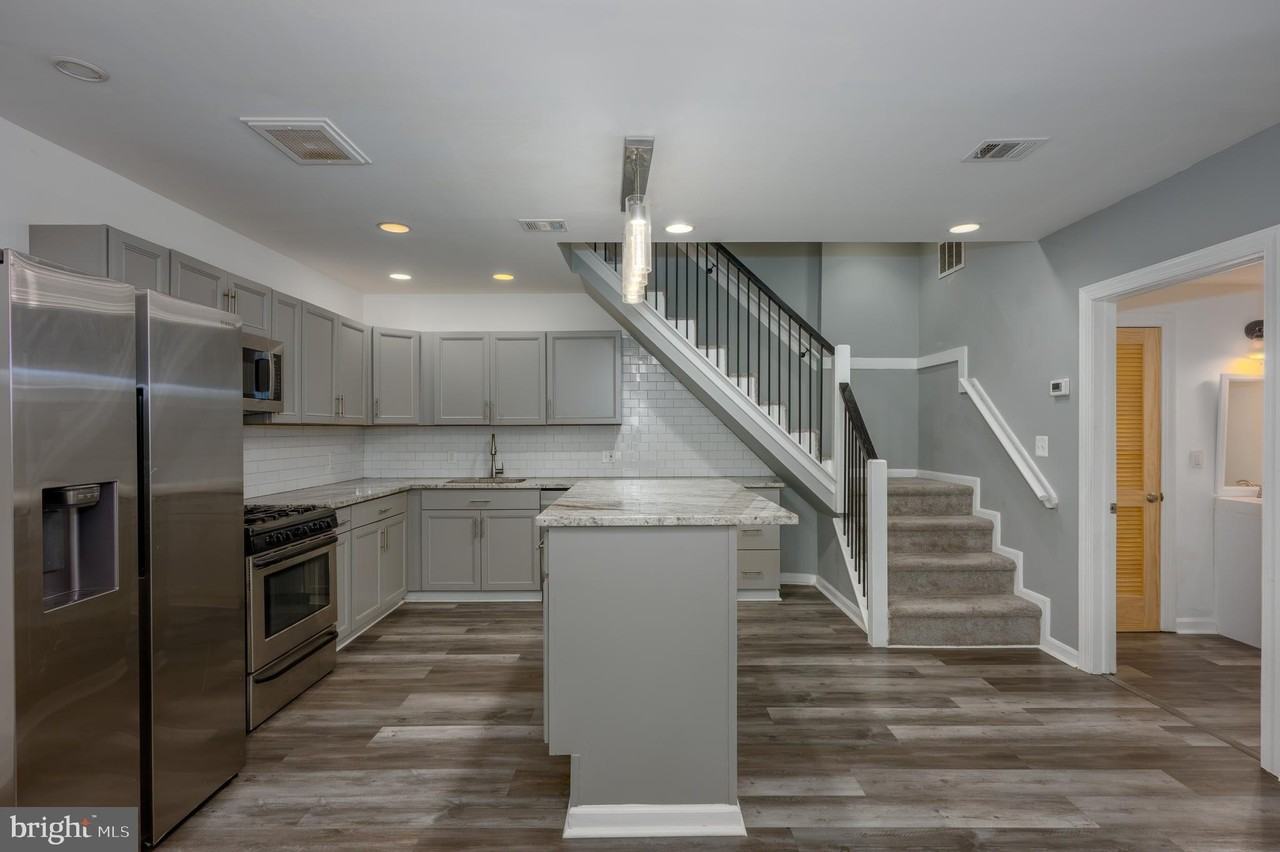 4616 Curtis Ave #B - Photo 3 of 15