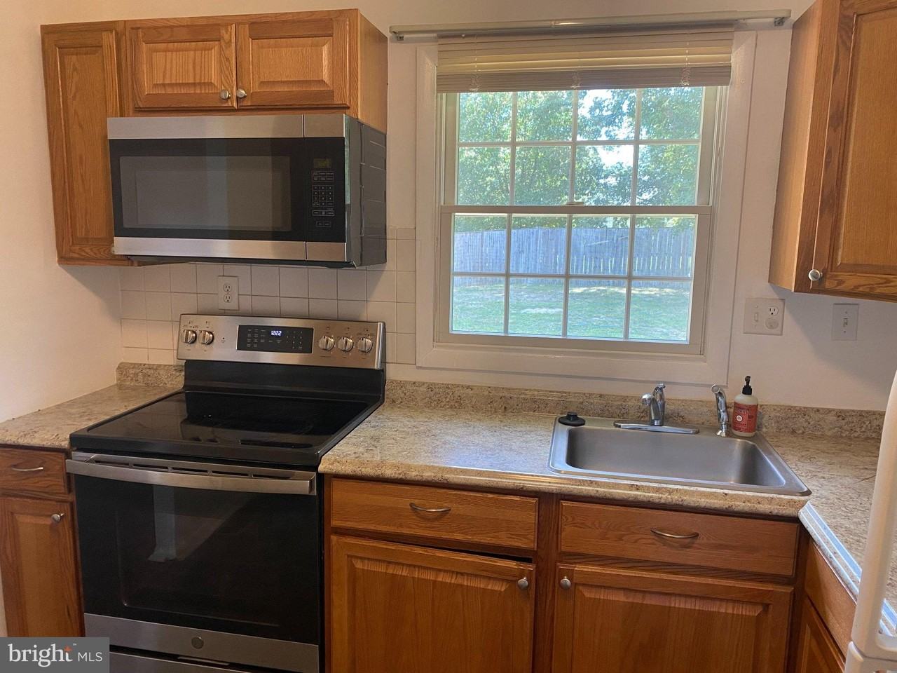 2338 Woodberry Dr - Photo 5 of 19