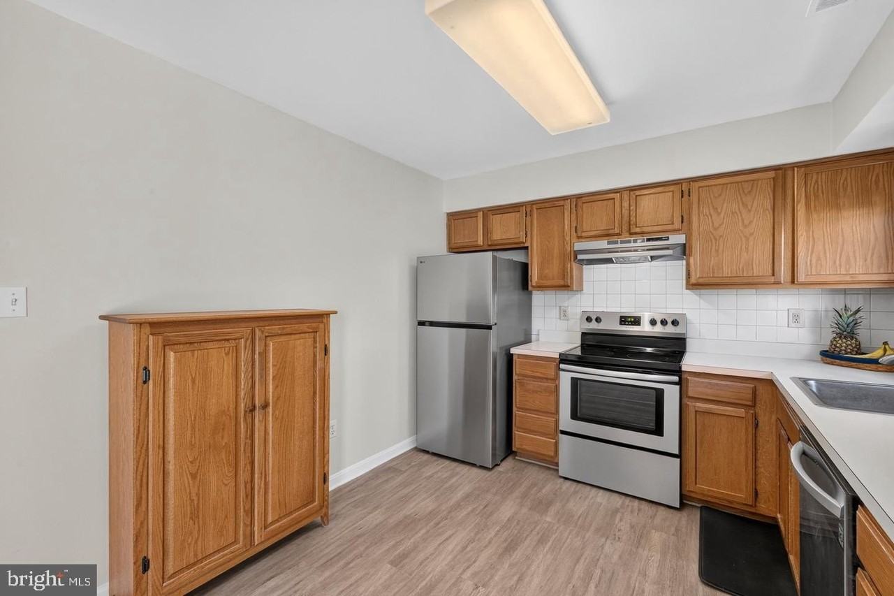 6581 Willard Horine Ct - Photo 7 of 17