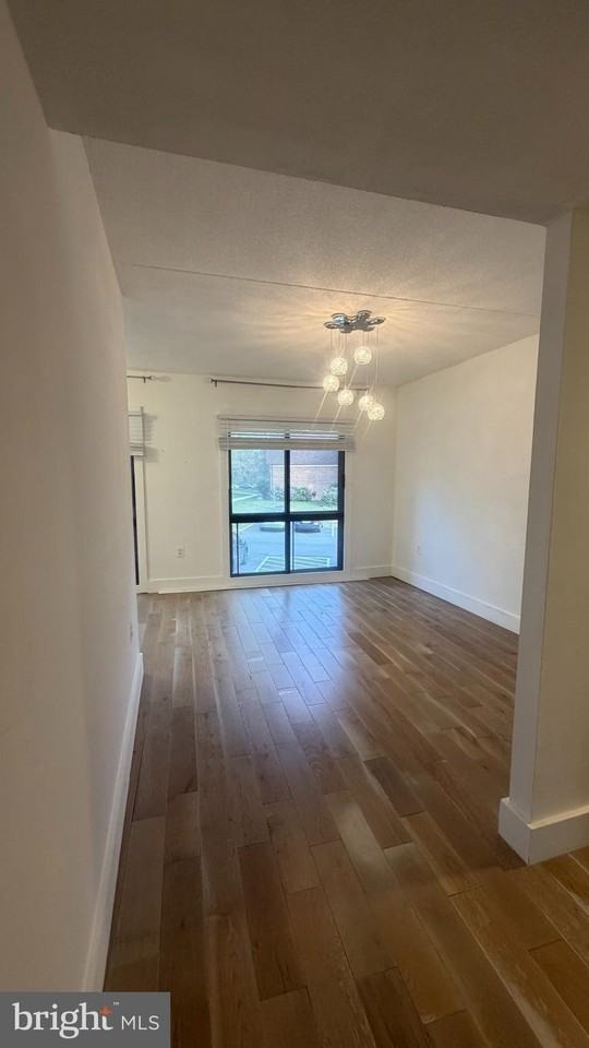 5236 W Running Brook Rd #201 - Photo 5 of 18
