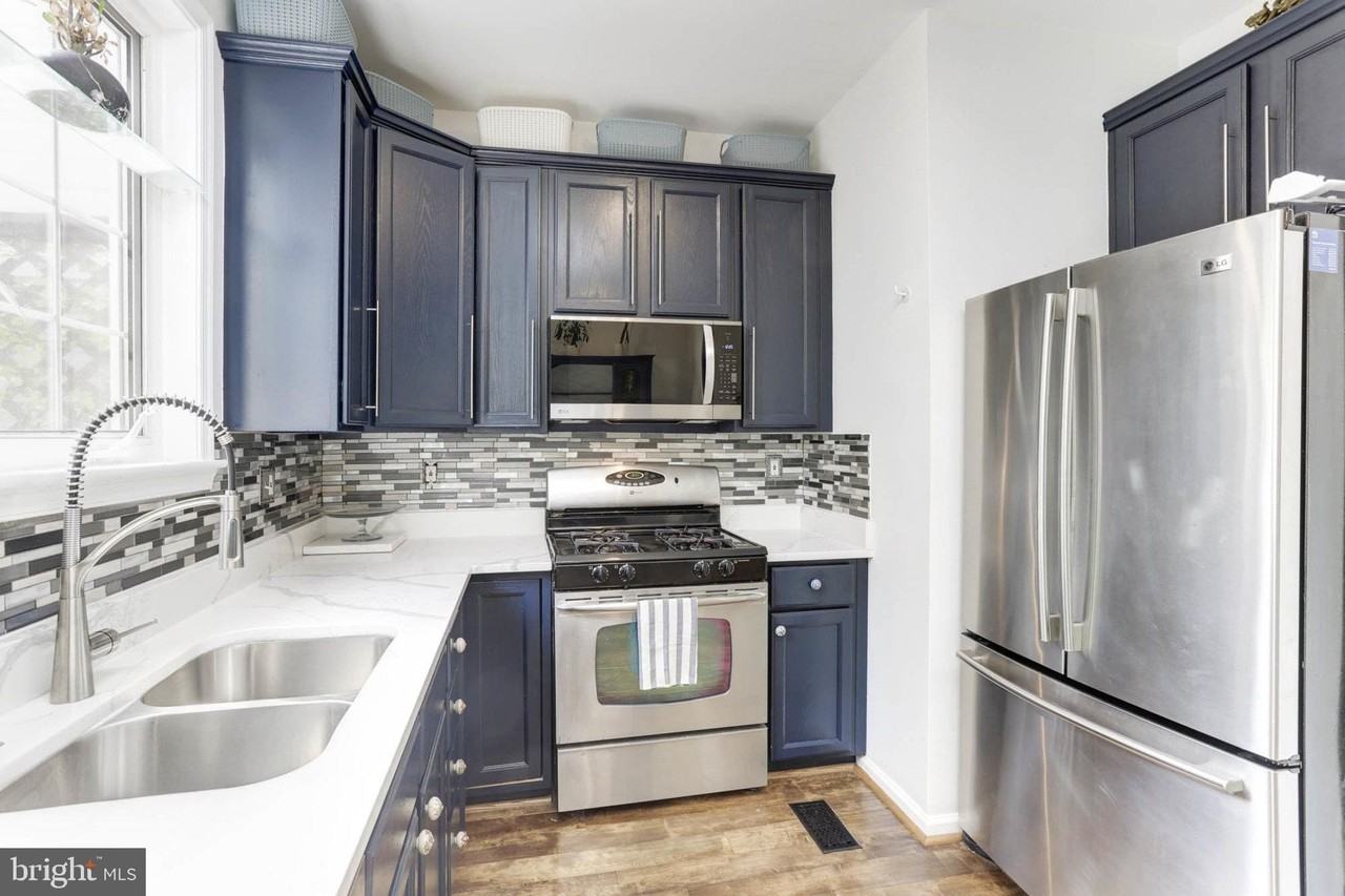 9197 Carriage House Ln #44 - Photo 7 of 26