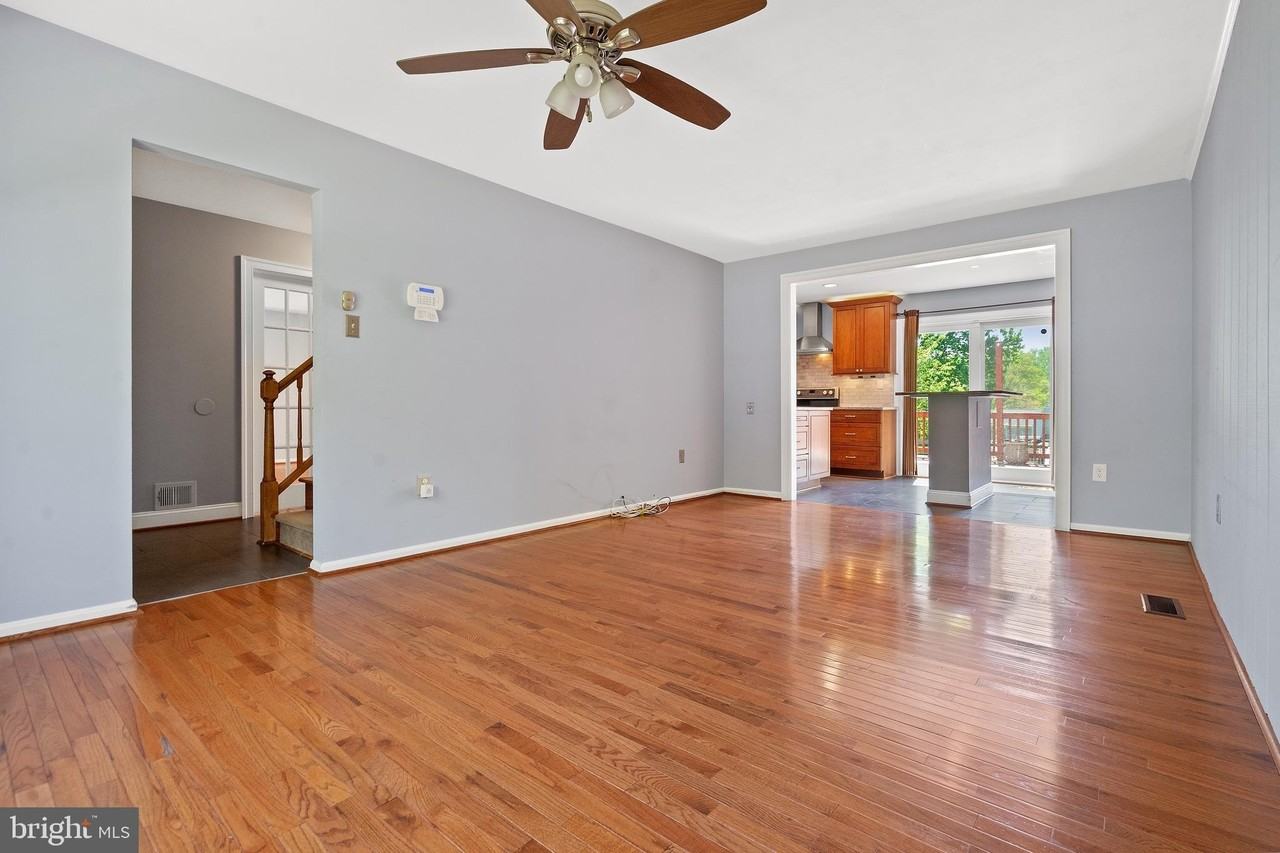 13604 Wisteria Dr - Photo 3 of 35