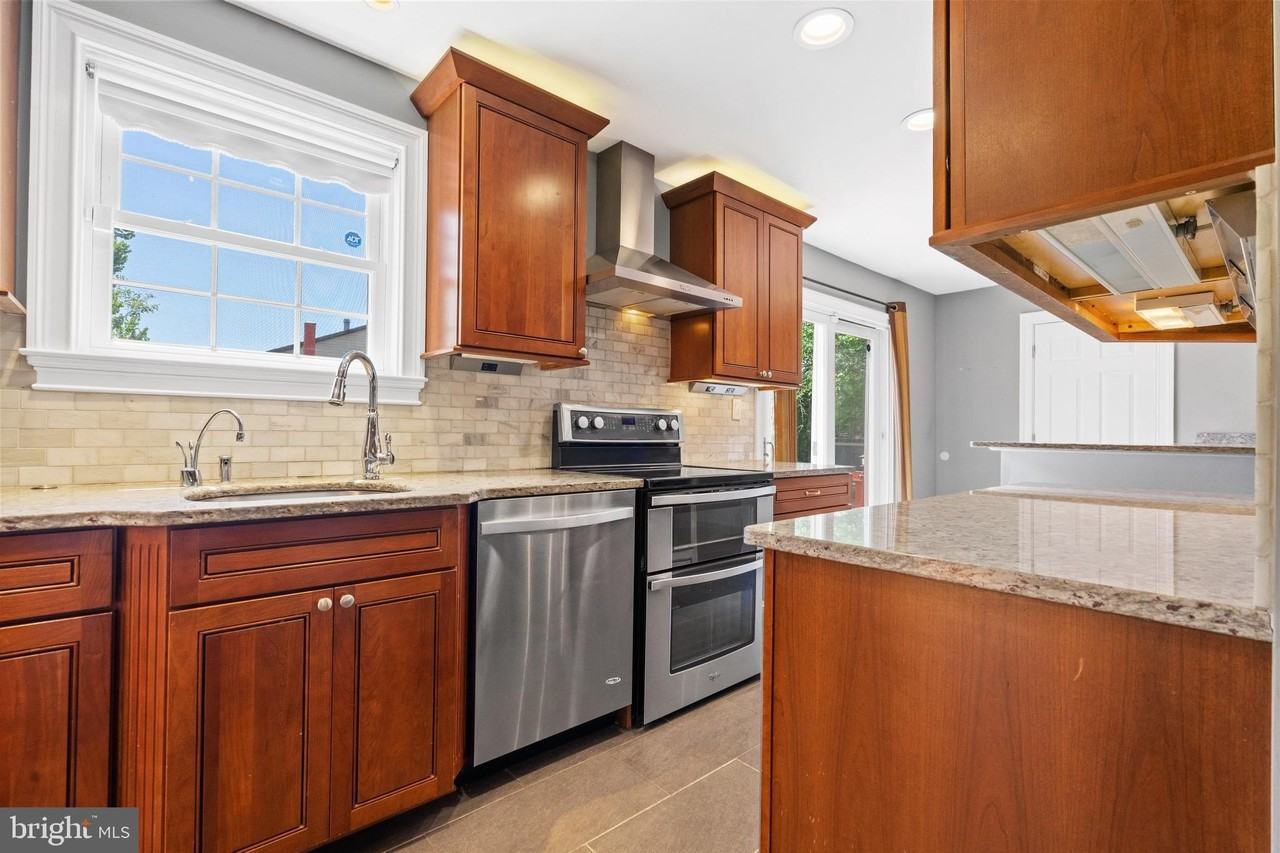 13604 Wisteria Dr - Photo 7 of 35