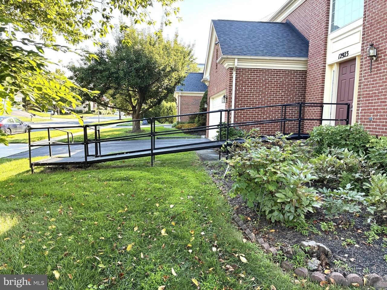 12923 Creamery Hill Dr - Photo 2 of 50