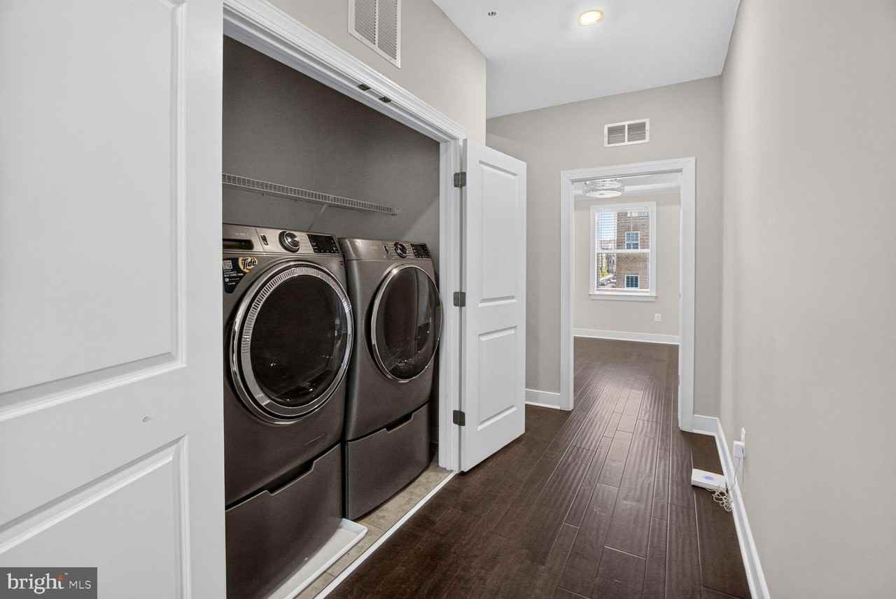 404 Sagan Pl - Photo 5 of 26