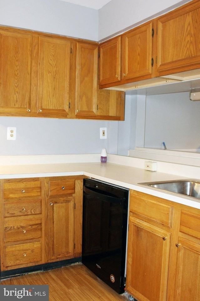5834 N Holly Springs Dr #2 - Photo 7 of 22