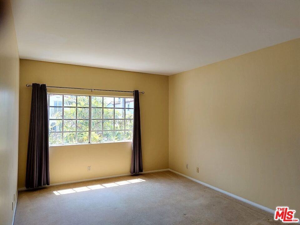10475 Ashton Ave #201 - Photo 4 of 8