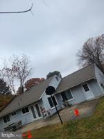 featured image of 15825 Perkins Ln