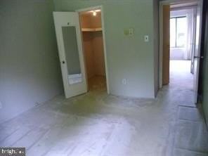 15825 Perkins Ln - Photo 4 of 6