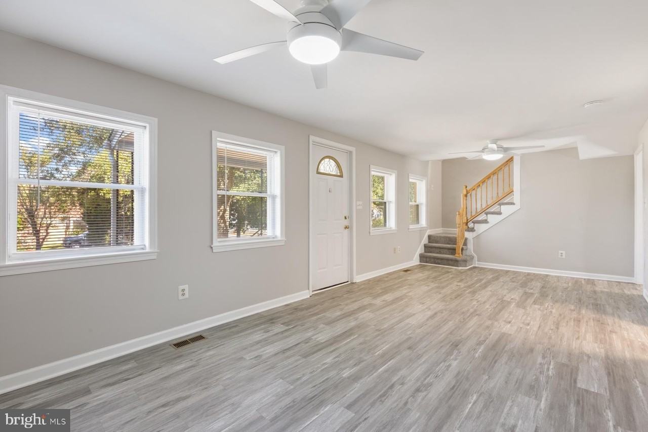 6903 Friendship Rd - Photo 6 of 49