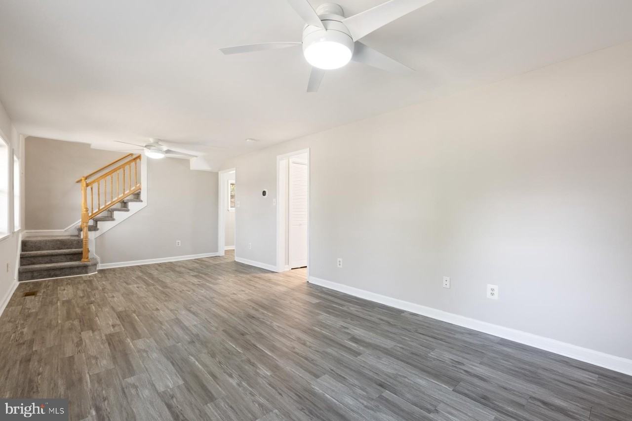 6903 Friendship Rd - Photo 7 of 49