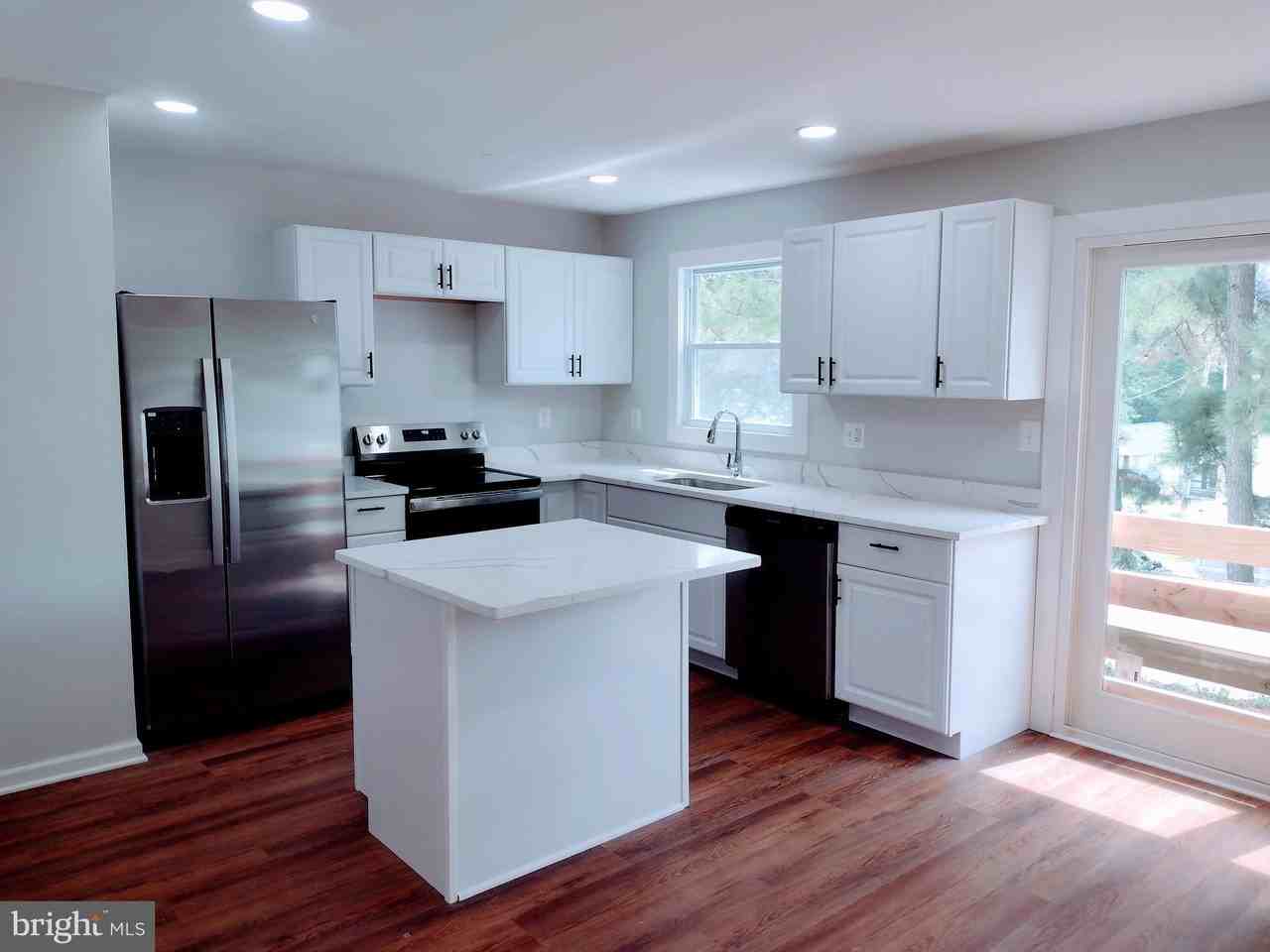12707 Duckettown Rd - Photo 7 of 29