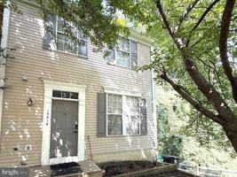 featured image of 10616 Fitzgibbon Ct