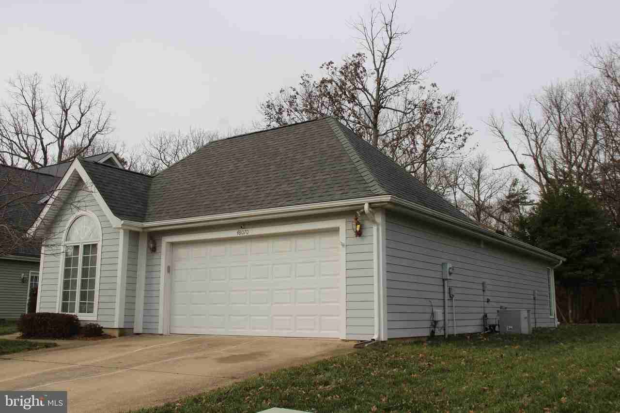48070 Mayflower Dr - Photo 3 of 29