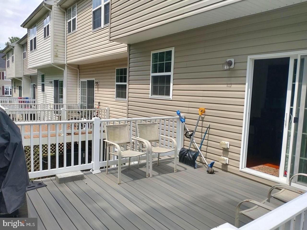 22420 Dark Star Way - Photo 5 of 10
