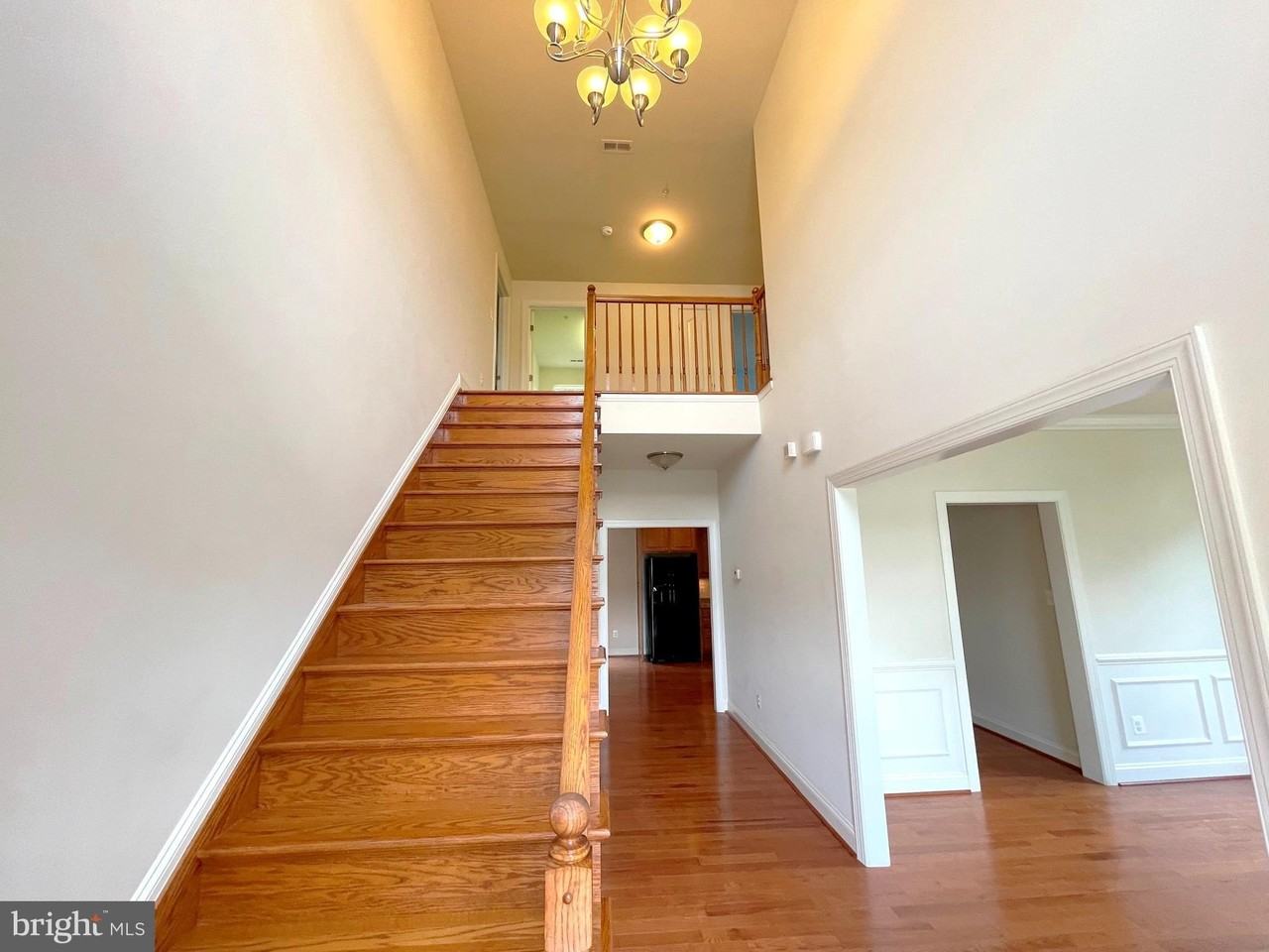 46895 Whittemoore Ct - Photo 2 of 37