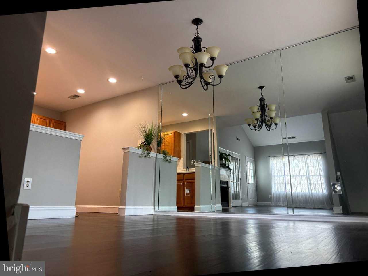 1002 Squirrel Rd - Photo 3 of 26