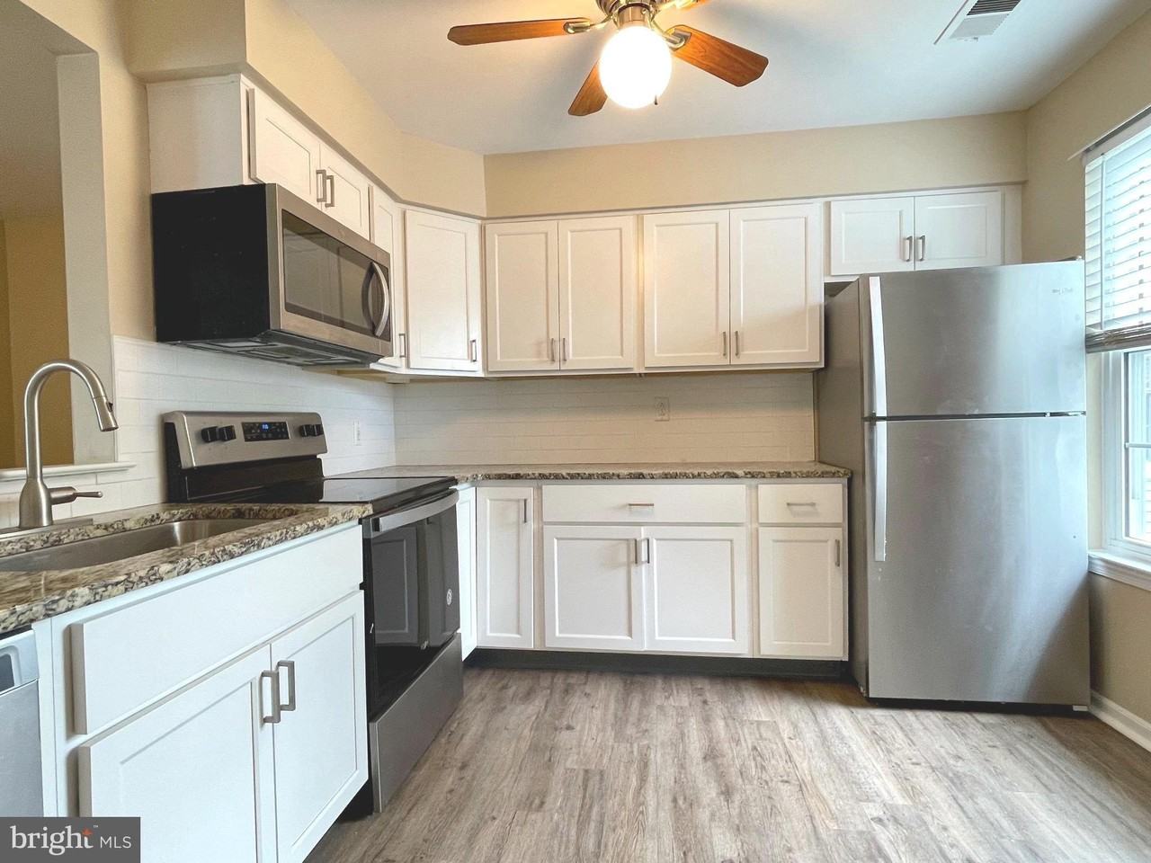 1104 Mews Dr #1104 - Photo 3 of 23