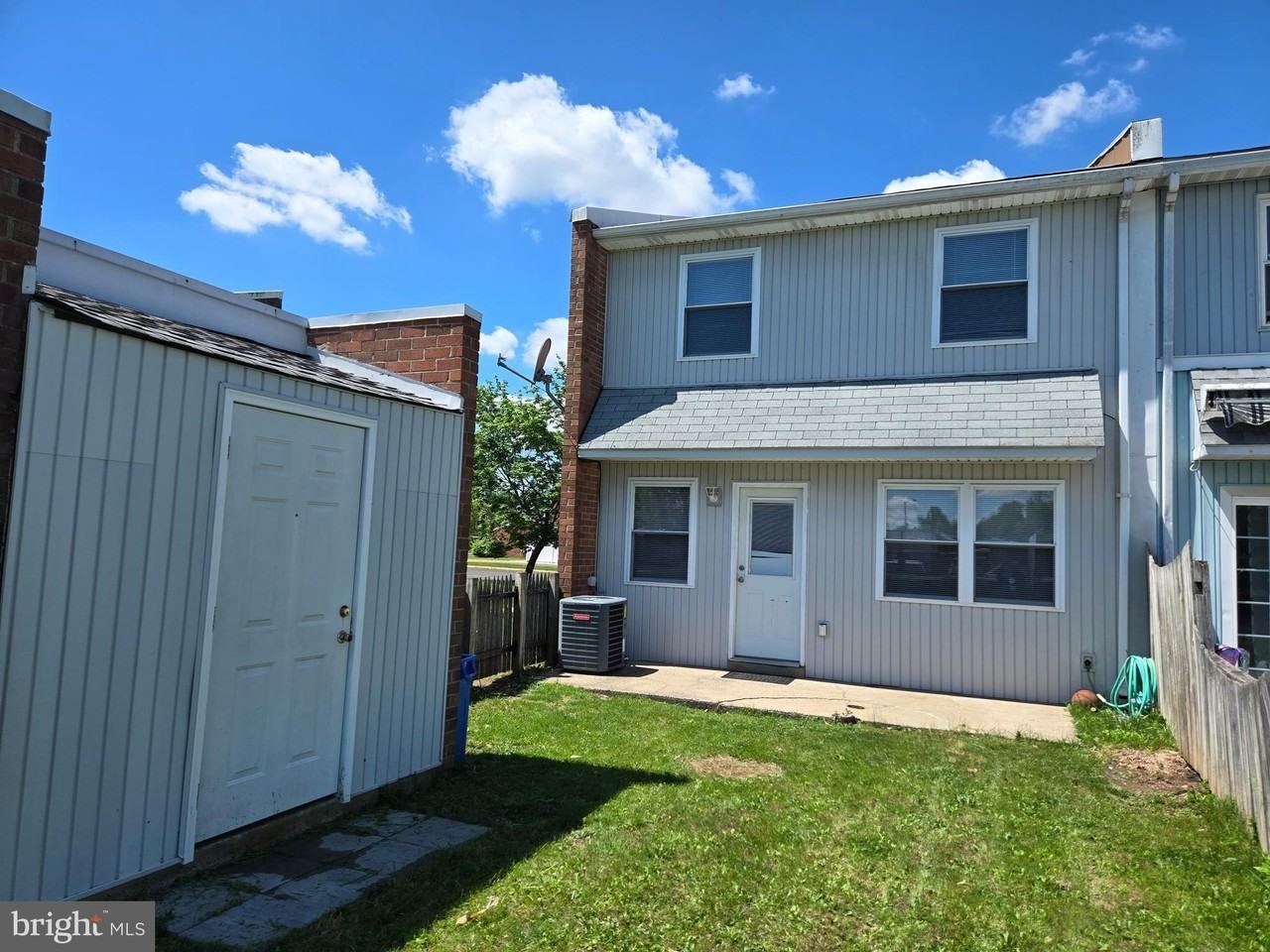 258 Violet Ct - Photo 2 of 19