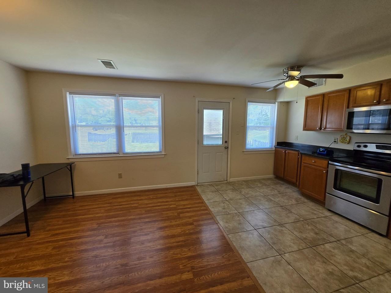 258 Violet Ct - Photo 5 of 19
