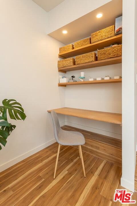 1617 S Beverly Glen Blvd #102 - Photo 5 of 8