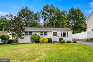 featured image of 717 S Wayne St