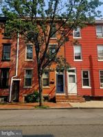 featured image of 122 E Miner St