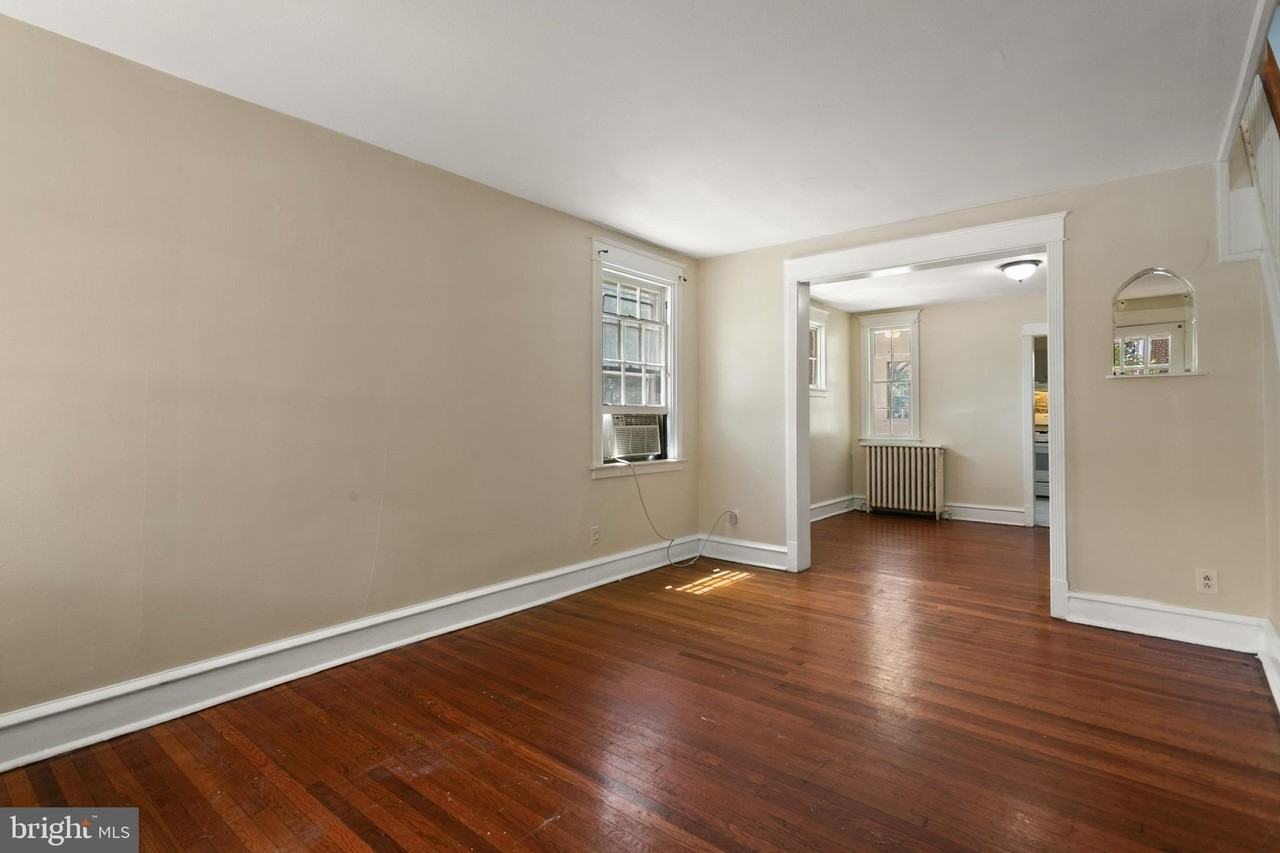 450 Glendale Rd - Photo 4 of 16