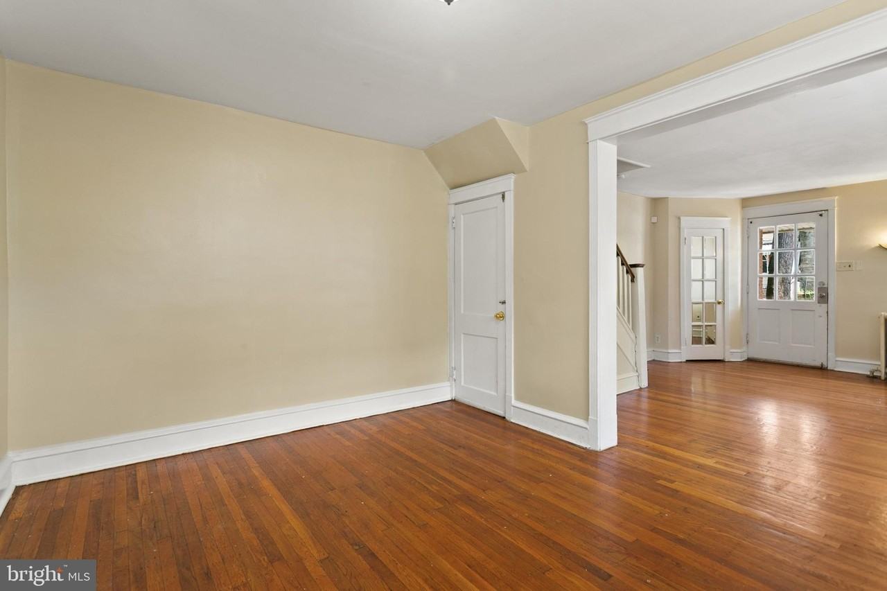 450 Glendale Rd - Photo 5 of 16