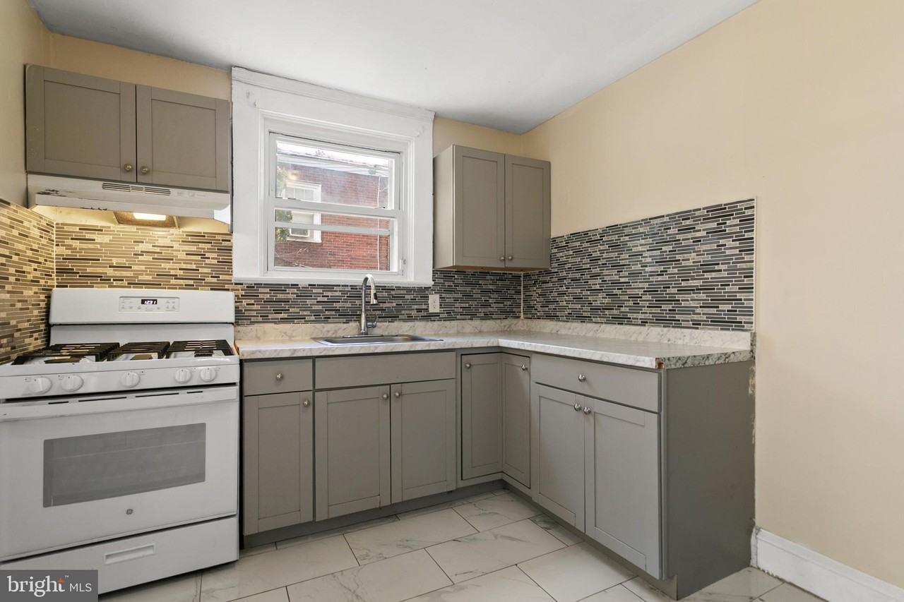 450 Glendale Rd - Photo 7 of 16