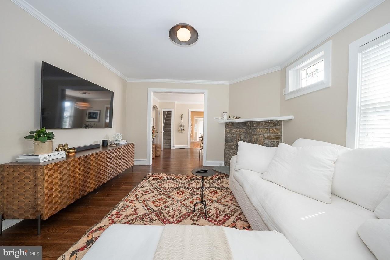 18 Clover Ln - Photo 7 of 39
