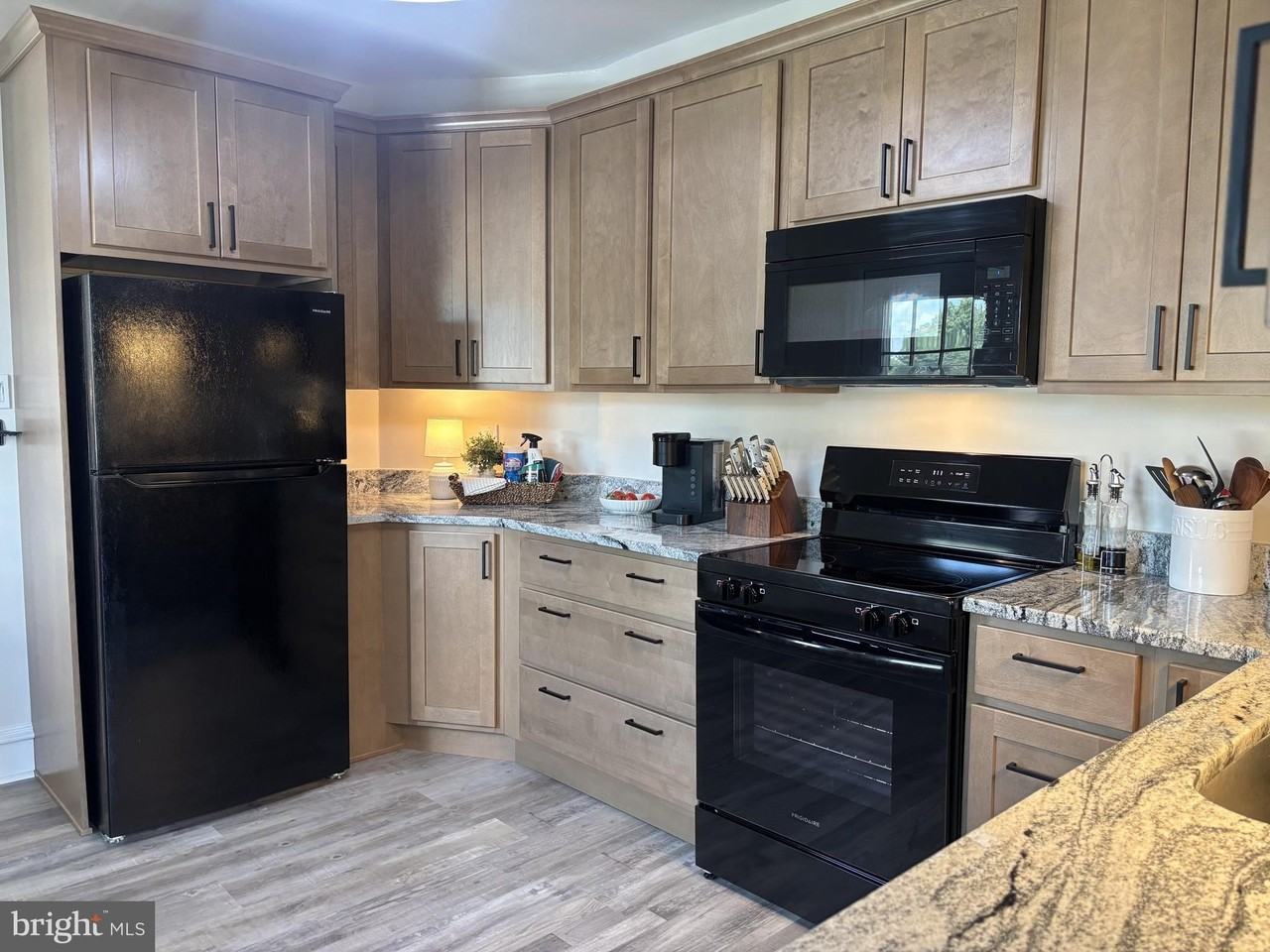 103 Main St #2ndFL - Photo 5 of 17