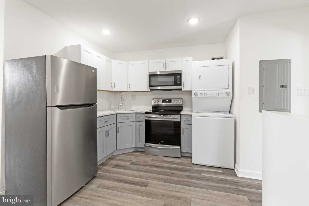 2550 Kensington Ave #3 - Photo 4 of 18