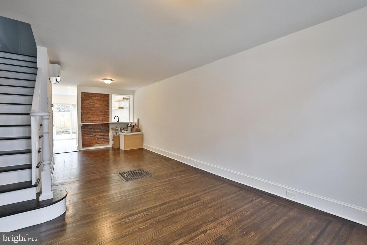 1308 E Oxford St - Photo 3 of 20
