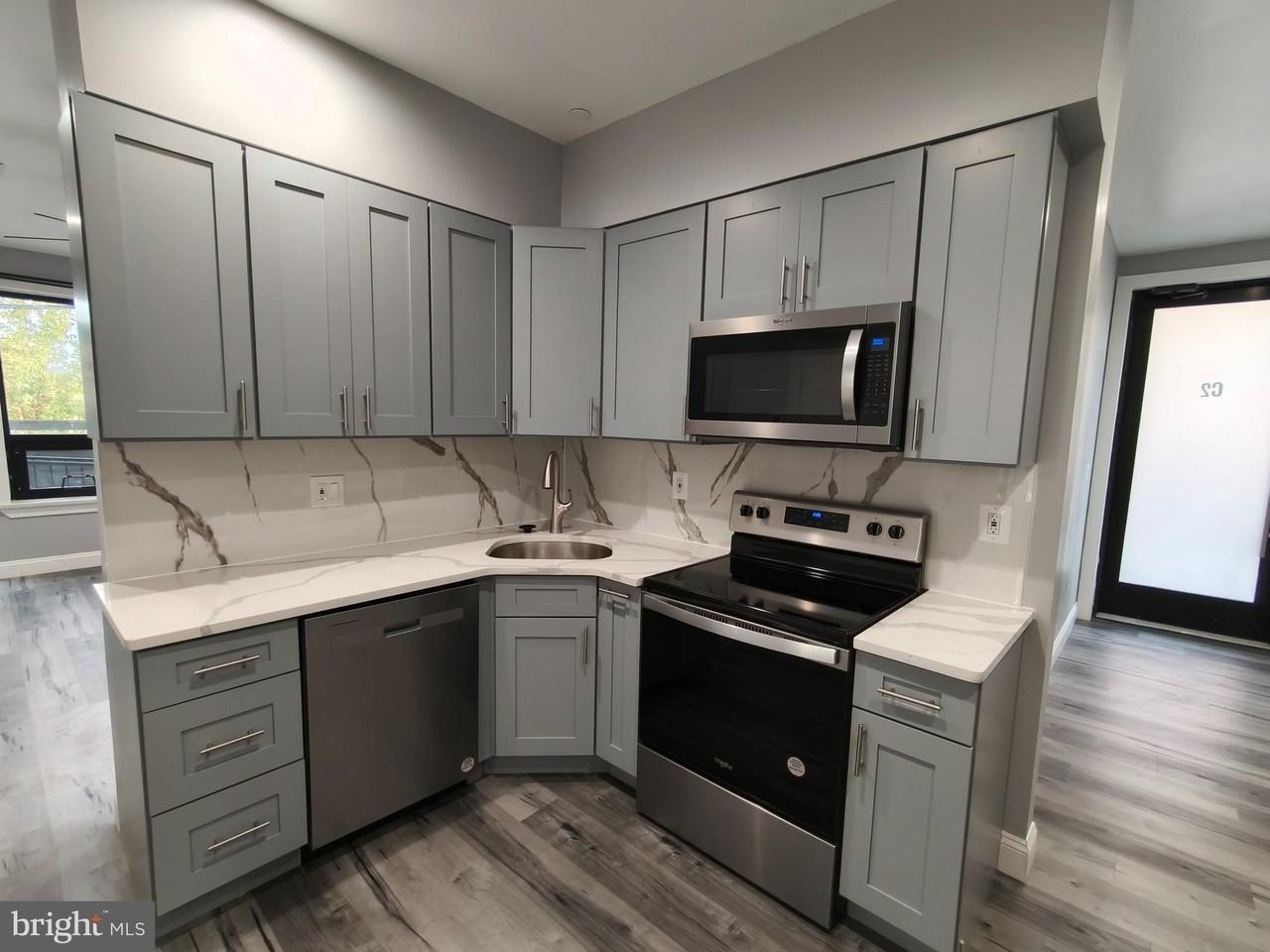 700 N Marshall St Apt 8 #C2 - Photo 7 of 39