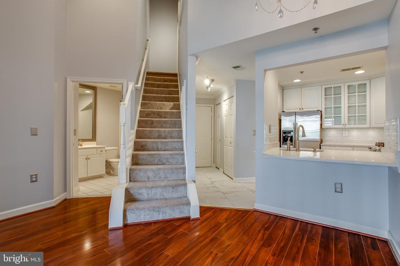 2310 14th St N #402 - Photo 5 of 26