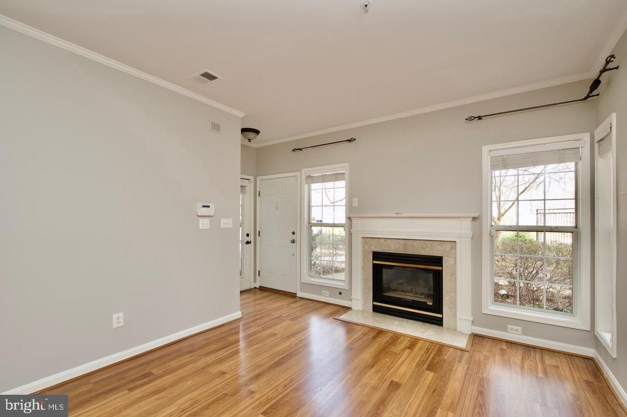 2324 Henshaw Pl #3 - Photo 6 of 30