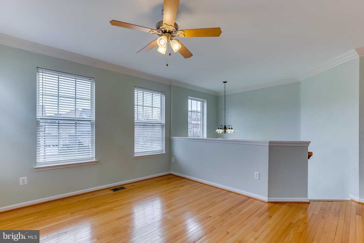 1014 Hampton St - Photo 4 of 29
