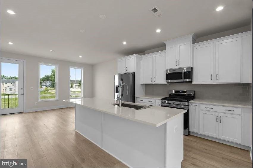 112 Galaxy Pl - Photo 5 of 39