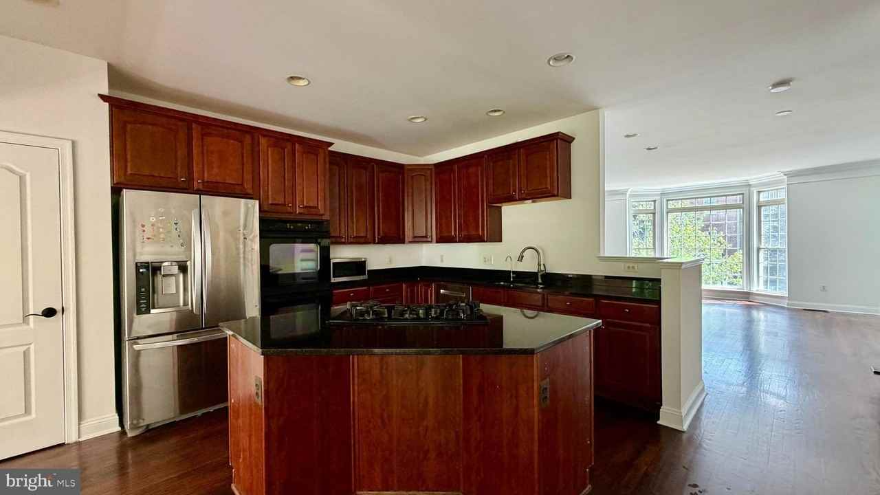 4208 Upper Park Dr - Photo 6 of 21