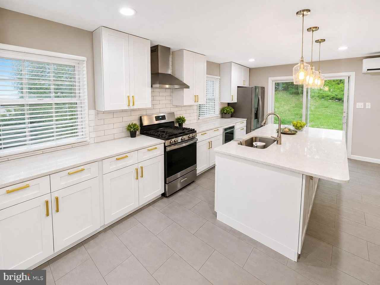 3506 Beverly Dr - Photo 4 of 9