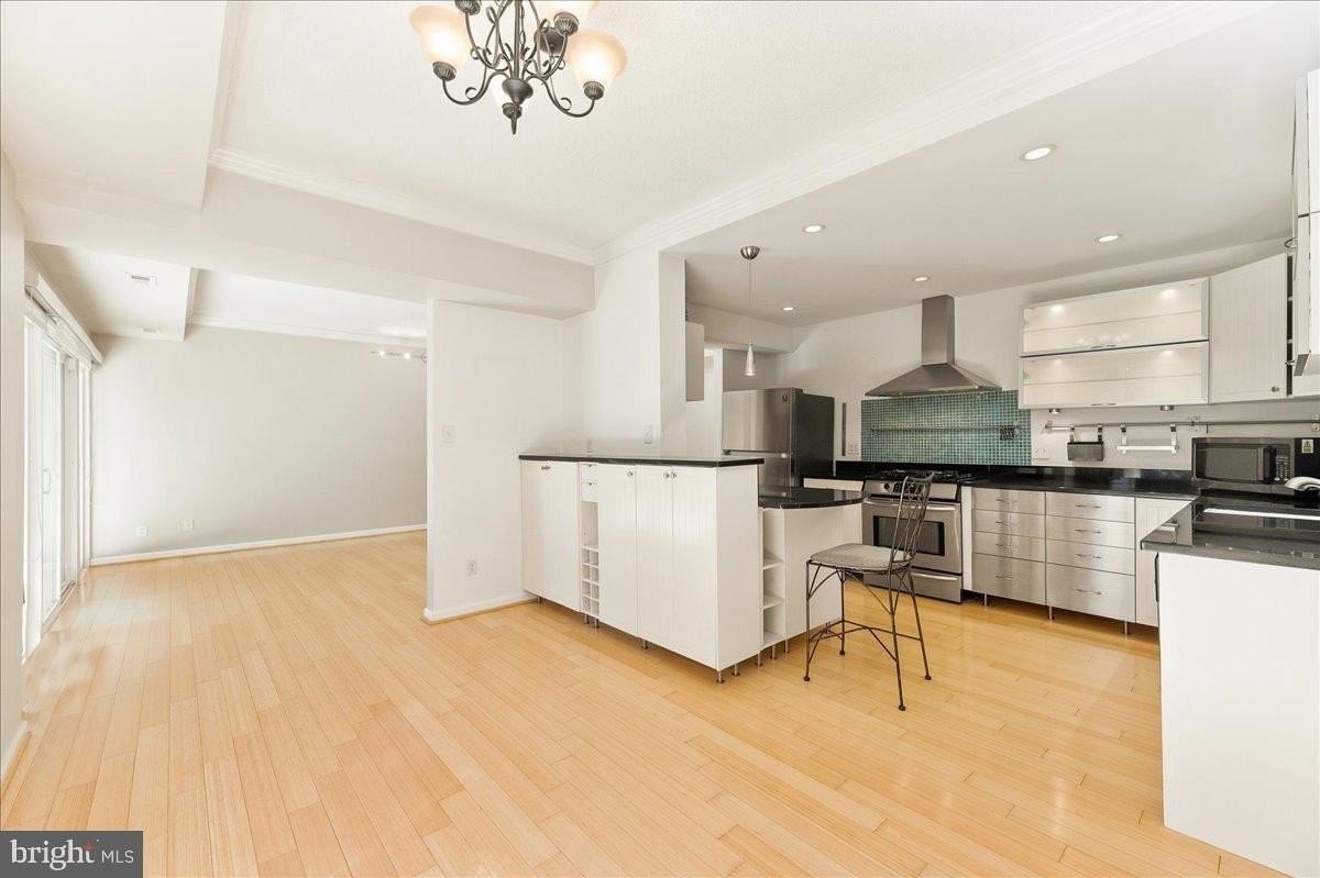 11814 Breton Ct #1A - Photo 3 of 15