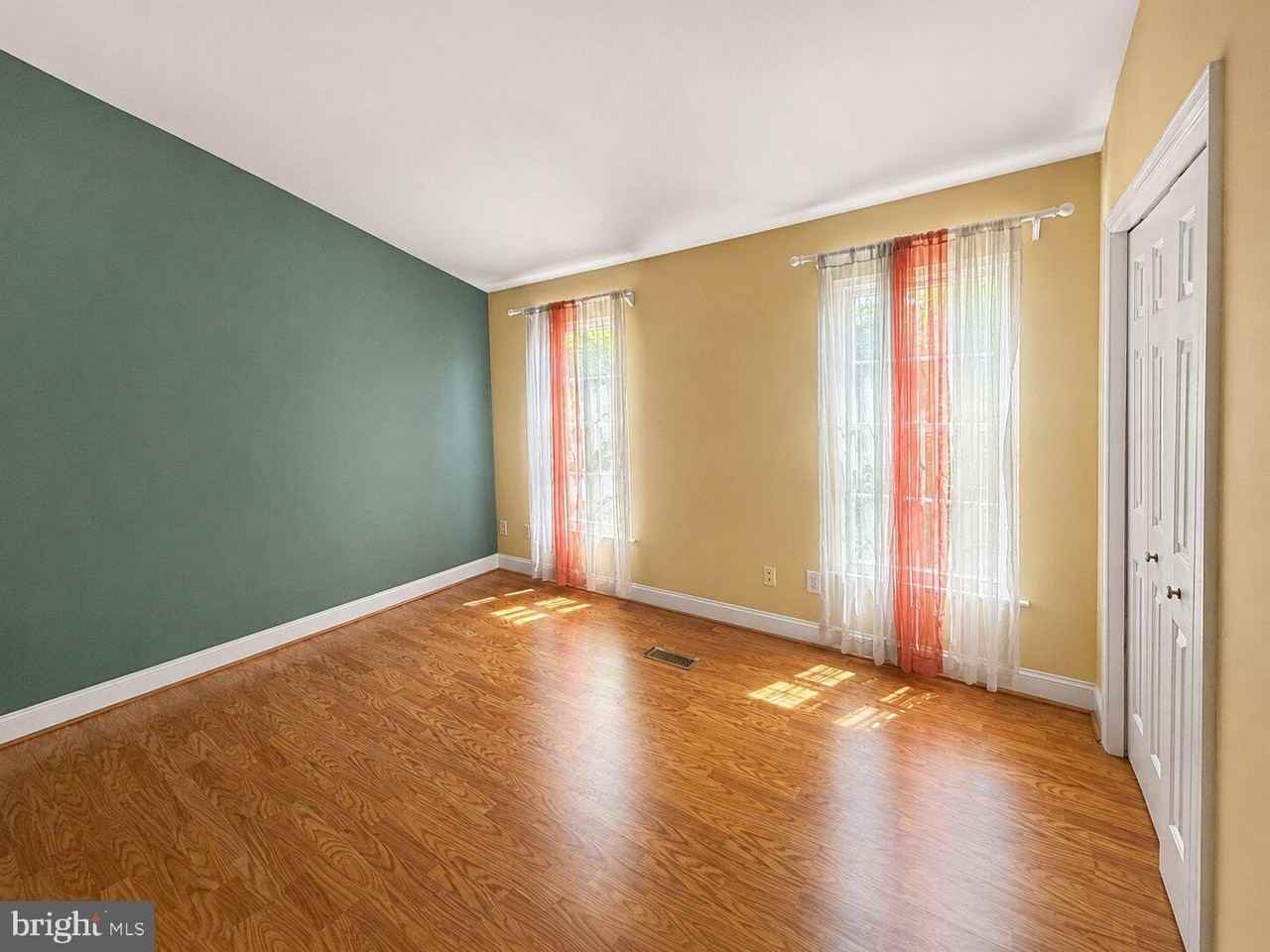 6103 Beddingfield Ct - Photo 4 of 13