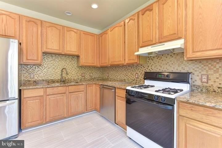 2454 Sugar Mill Way - Photo 3 of 16