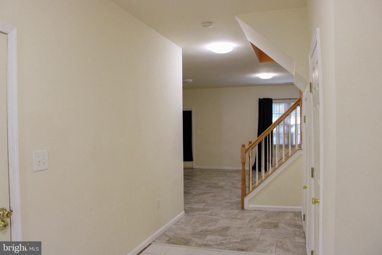 2454 Sugar Mill Way - Photo 6 of 16