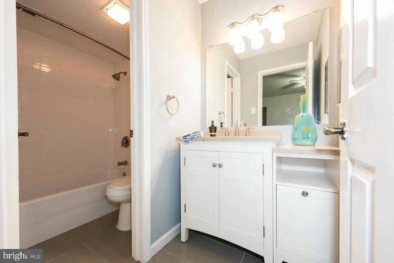 1519 Lincoln Way #301B - Photo 5 of 28
