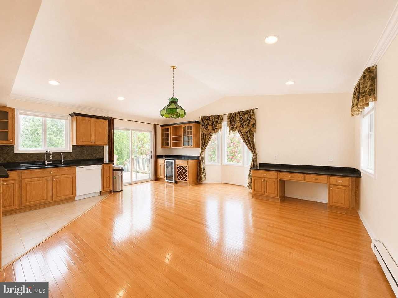 13354 Jasper Ct - Photo 7 of 38