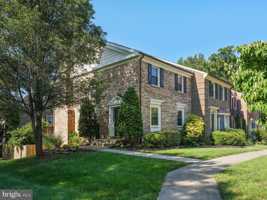 featured image of 7740 Bristol Square Ct