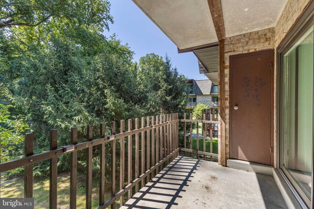 11611 Vantage Hill Rd #11B - Photo 4 of 26